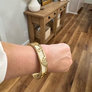 House of Harlow 1960 HOUSE OF HARLOW AZTEC ivory LEATHER BANGLE